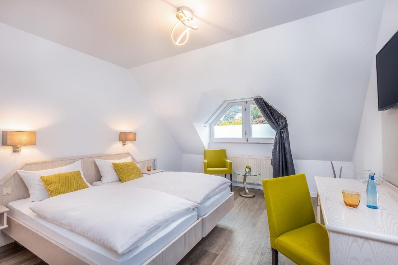 Hotel Zur Krone Meerbusch Dış mekan fotoğraf