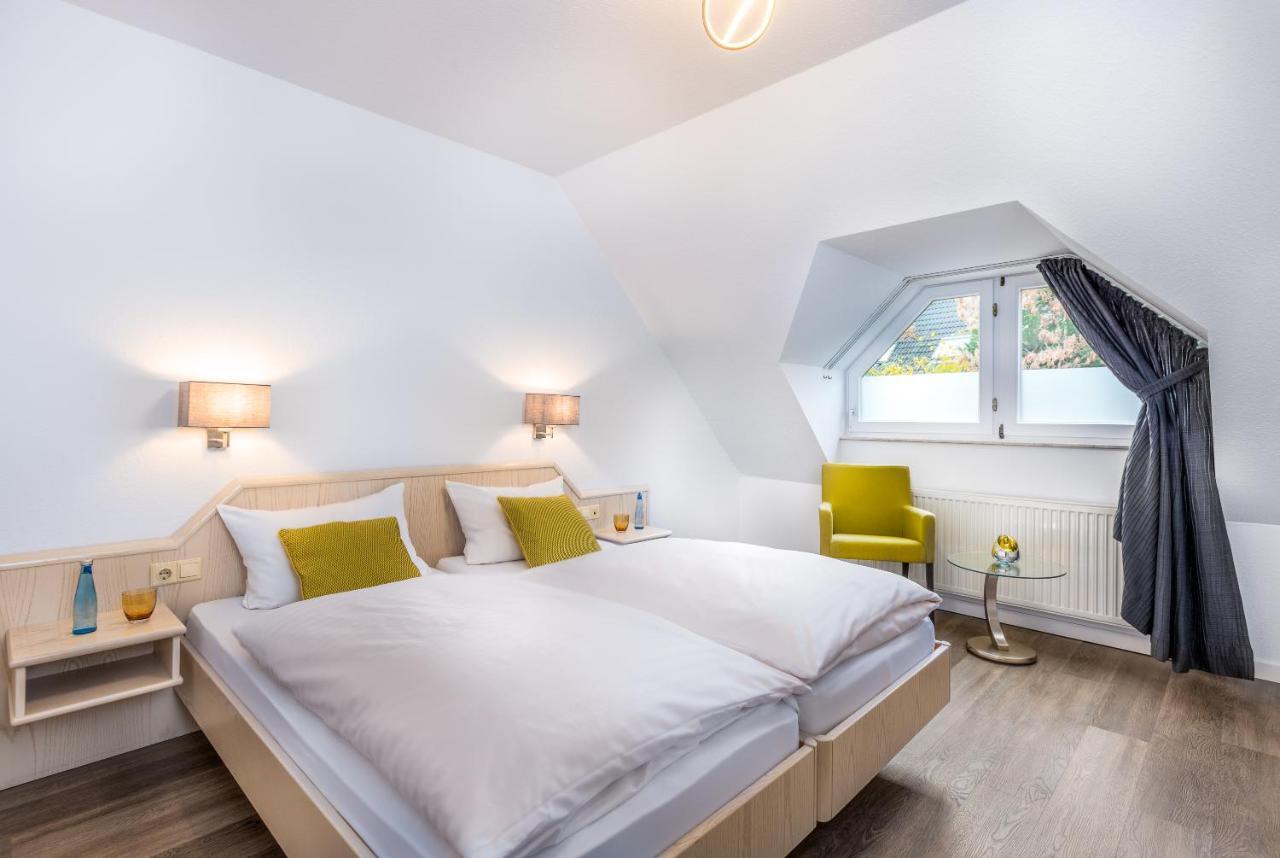 Hotel Zur Krone Meerbusch Dış mekan fotoğraf