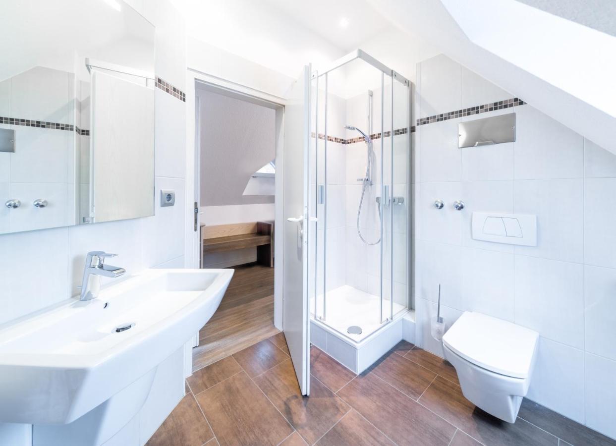 Hotel Zur Krone Meerbusch Dış mekan fotoğraf