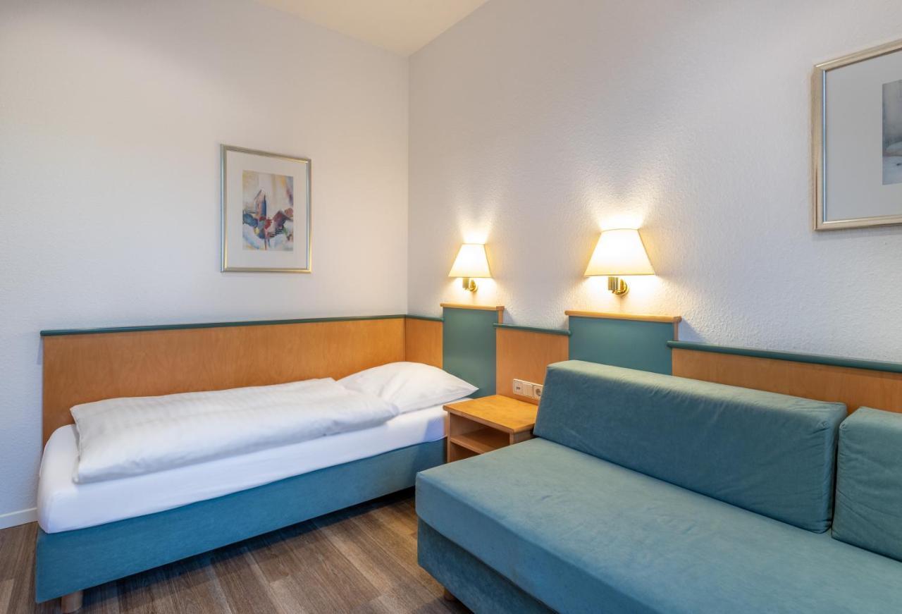 Hotel Zur Krone Meerbusch Dış mekan fotoğraf