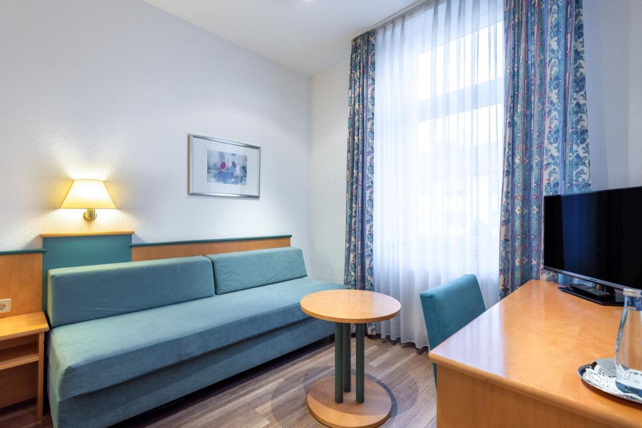 Hotel Zur Krone Meerbusch Dış mekan fotoğraf