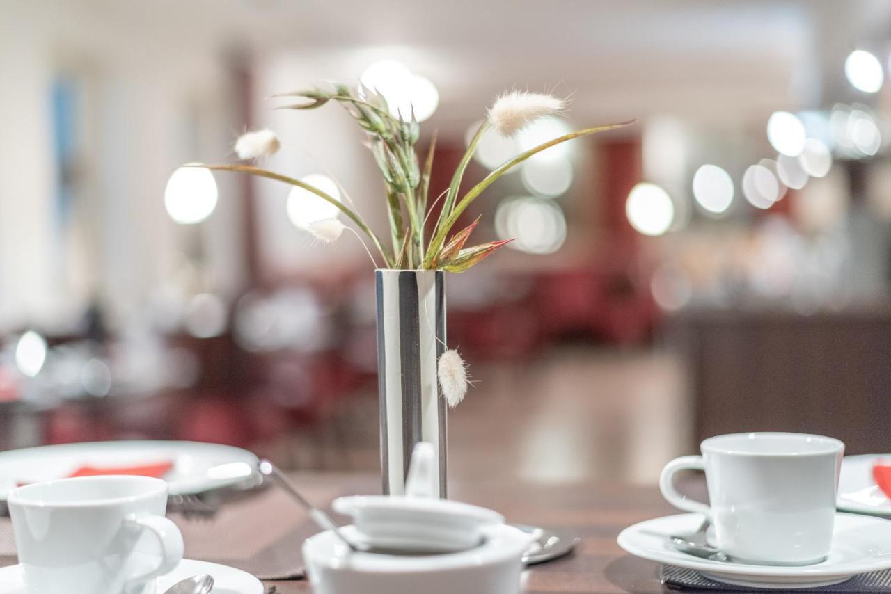 Hotel Zur Krone Meerbusch Dış mekan fotoğraf